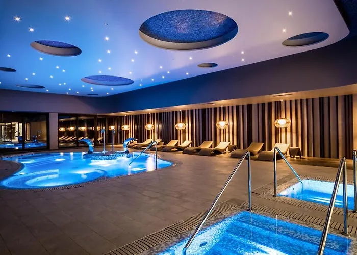 Gf Victoria Адехе