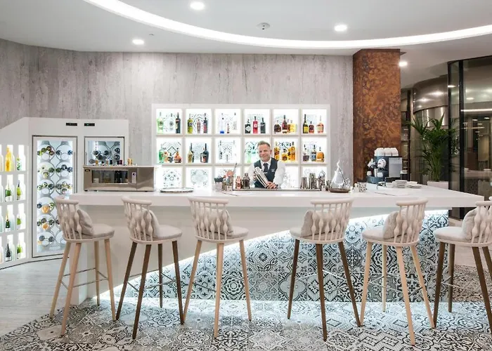 Отель Gf Victoria Адехе